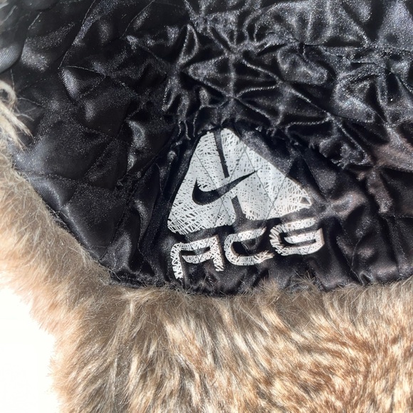 NIKE ACG Vintage Faux Fur Trapper Hat RARE - Picture 6 of 9